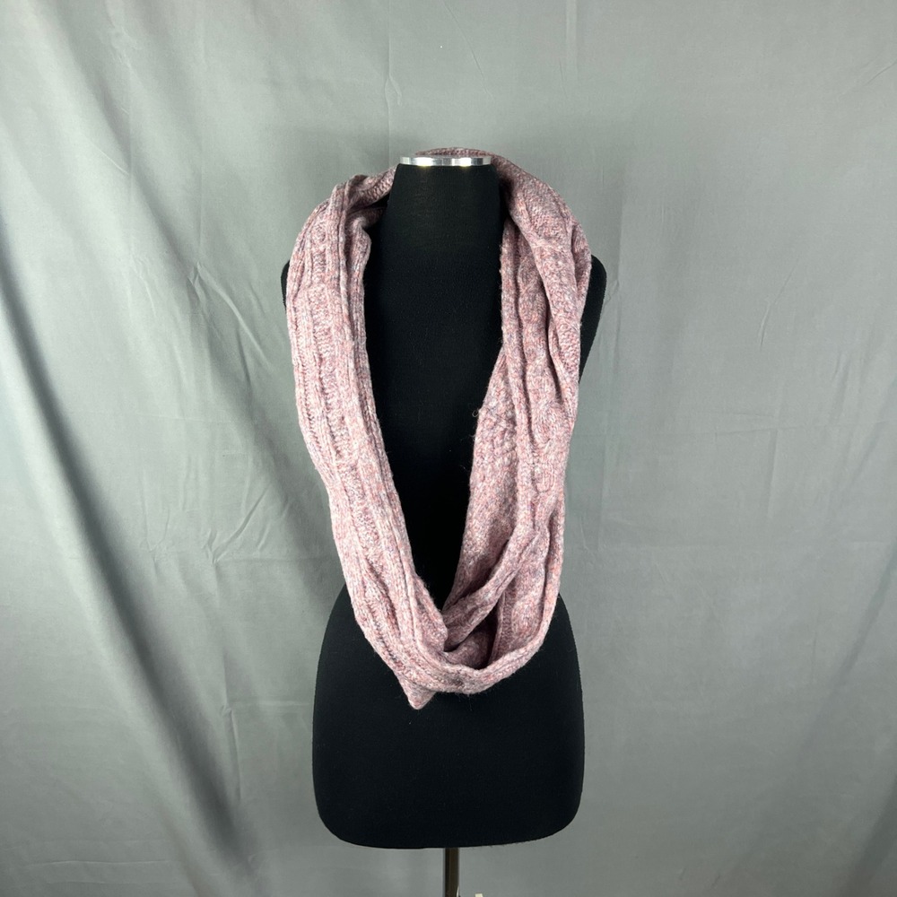 Set Of 2 Old Navy Infinity Scarf Womens One Size Pink Burgundy Cable Knit Warm